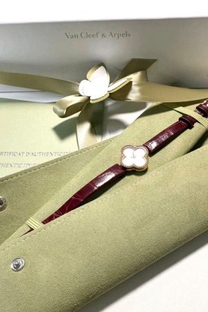 Van Cleef & Arpels Sweet Alhambra Or Rose 18 carats Nacre VCAR08SF00