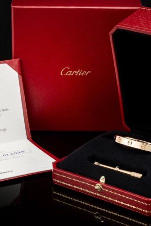Bracelet Cartier Love Classic en or rose 18 carats, taille 16
