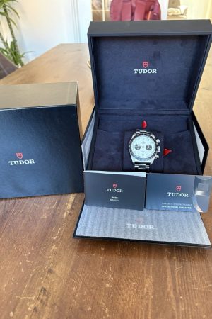 Montre TUDOR Black Bay Panda Blanche M79360N