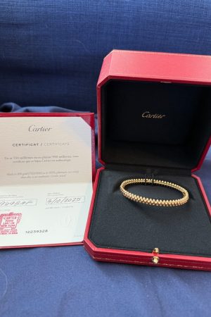 Bracelet jonc Cartier Clash de Cartier, petit modèle, en or rose 18 carats, taille 17
