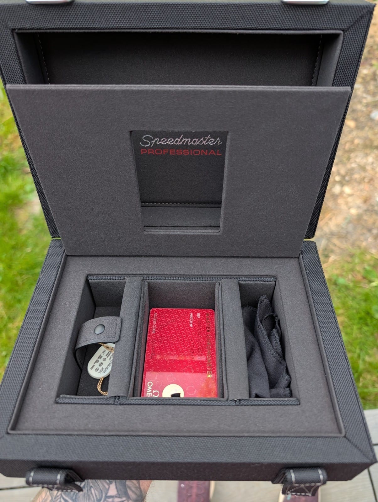 Omega Speedmaster Professional - Cadran blanc - Boîte et papiers - Image 12