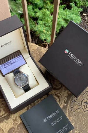 Montre TAG Heuer Carrera Twin-Time Calibre 7 Automatique WAR2012-1 - Boîte et papiers
