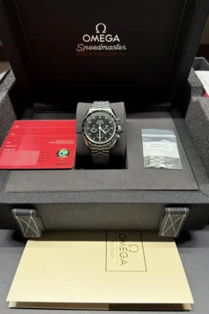 OMEGA Speedmaster Moonwatch Professional 31030425001002 (2024 Coffret complet / reçu)